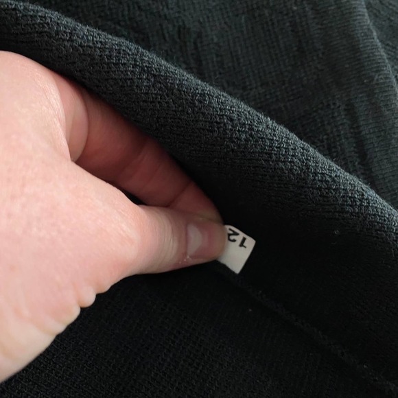 Vintage 80's Cropped Long Sleeve Dimond/Circle Square Leather Print Open Sweater - Picture 3 of 7